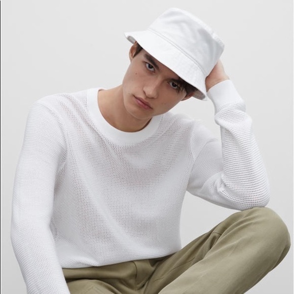 CM Solid Bucket Hat - Brann New - NEVER WORN - White - Picture 1 of 4